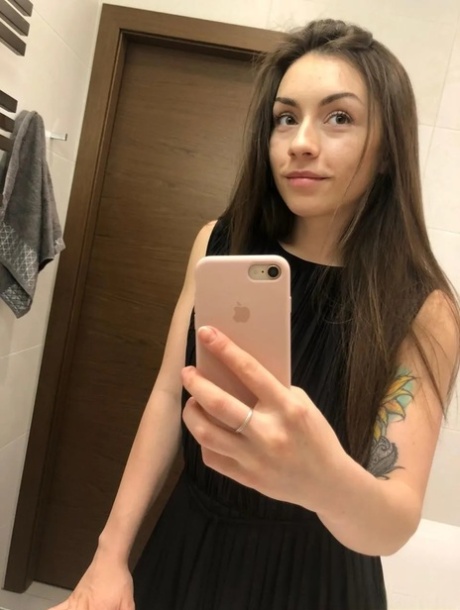 Bir Nemfomanyağın İlk Seksi